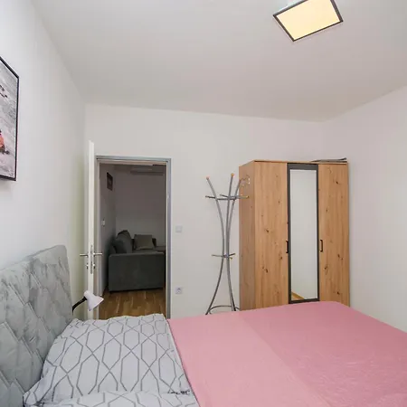 Apartman Mirjana *