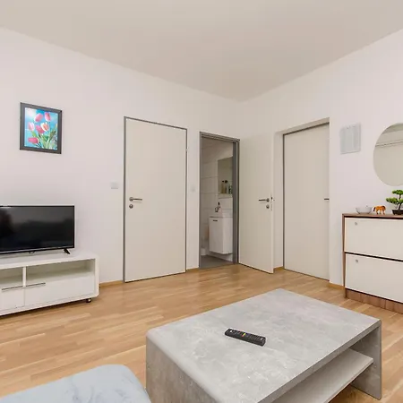 Mirjana Apartman *