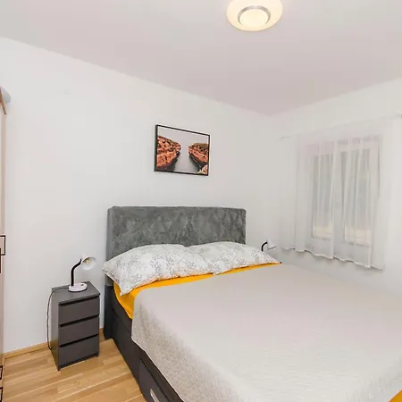 Apartment Mirjana Nin